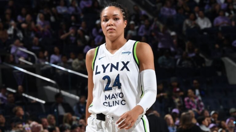 Tracking WNBA MVP race, awards: Who are the front-runners?