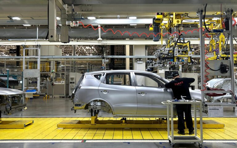 Veliki obrat: Kineski div Geely zaustavlja proizvodnju – staje s gradnjom tvornica