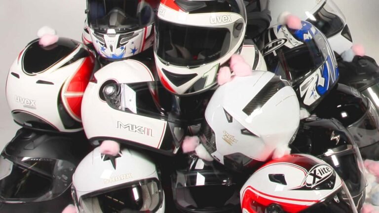 Wohin mit dem alten Motorradhelm? Helm-Recycling bei Dainese