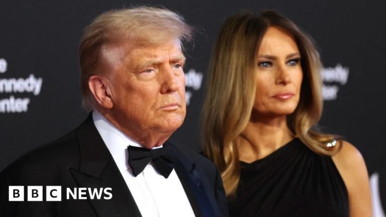 Moment crowd boos and cheers Trump at Kennedy Center