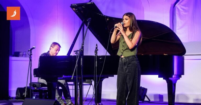 Matijina kći Lu također je glazbenica, zajedno nastupali na koncertu u Arsenovu čast