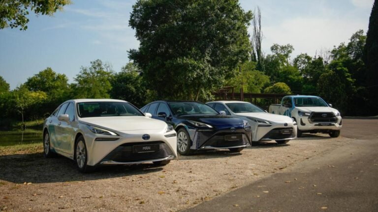 Auto a idrogeno: Toyota e Kinto inaugurano a Venezia il primo car sharing