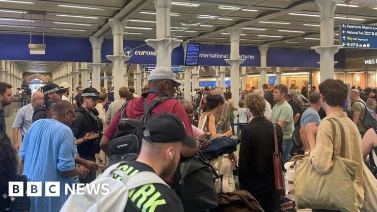 Eurostar passengers face severe delays after cable theft