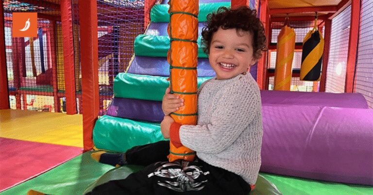 Dječak (2) koji je prvu riječ izgovorio sa sedam mjeseci postao najmlađi član Mense