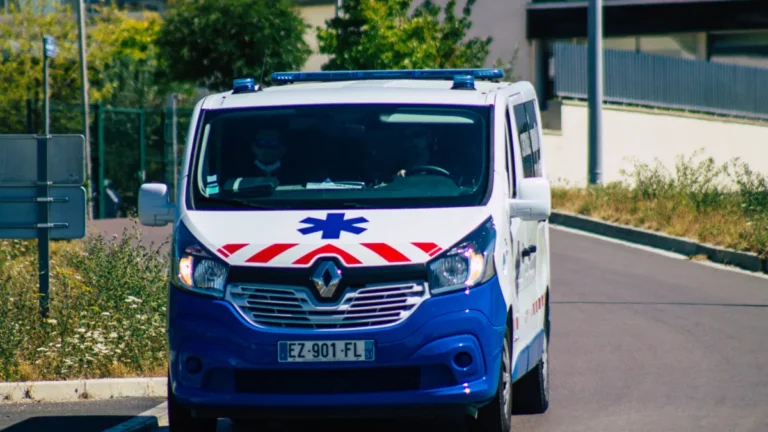 Dvogodišnjak umro nakon što ga je otac ostavio u vrelom autu u Francuskoj