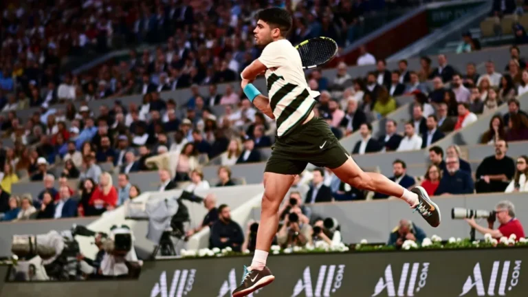 Furiozni Alcaraz neviđenom lakoćom do polufinala: Smiješi li se titula?