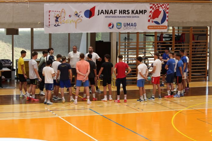 JANAF HRS Kamp: Završio je i treći dan II. turnusa, a bio je ispunjen treninzima, morem i slavljem rođendana