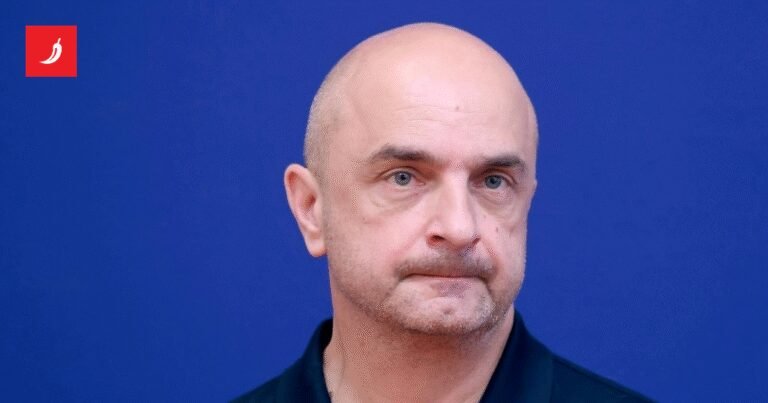 Bosanac iz Možemo napustio glasanje u EP-u: Rezolucija o Sloveniji je neprihvatljiva