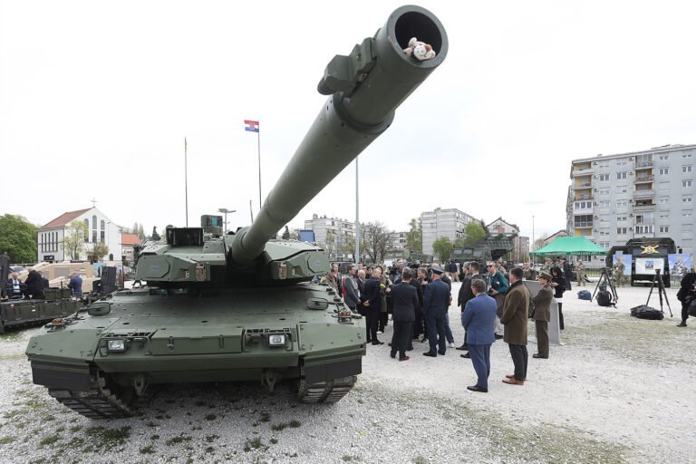 Partija iznenadno udarila po Hrvatskoj vojsci: Pazite što ih točno smeta kod vojnog roka