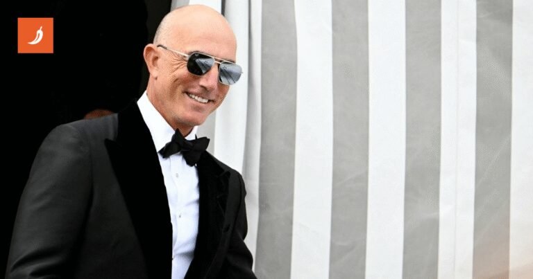 Osvanula rijetka fotka Bezosovog polubrata, snimljen je na vjenčanju milijardera