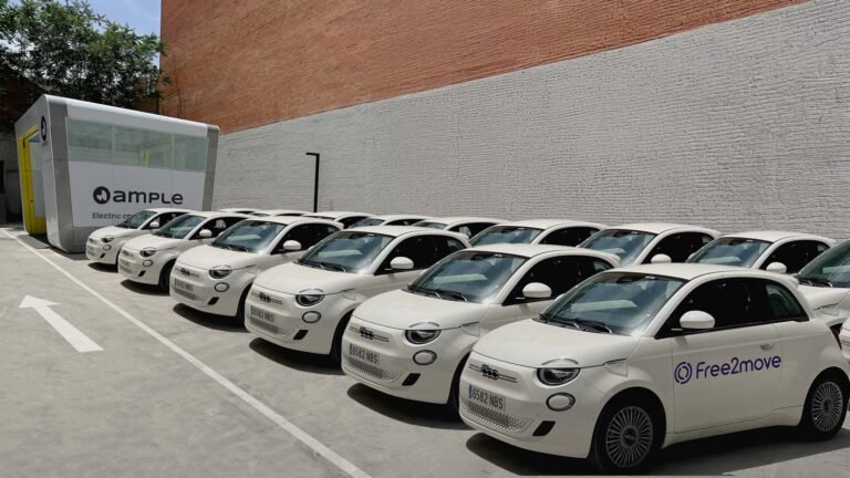 These Fiat 500e EVs Can Swap A New Battery In Just Five Minutes