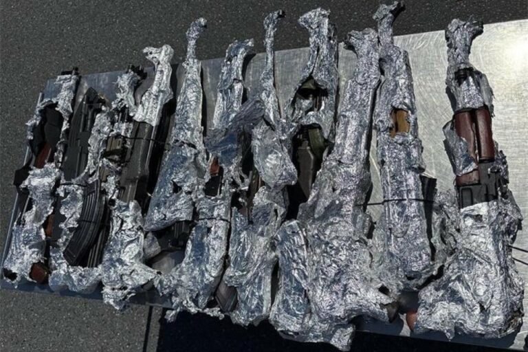 Slobodna Dalmacija – Kosovar na graničnom prijelazu Tovarnik pao s kalašnjikovima i streljivom; evo kako ih je pokušao sakriti