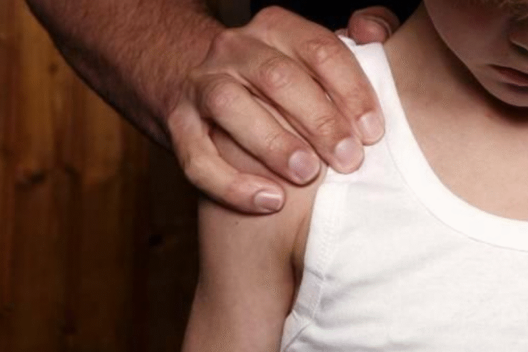 Slobodna Dalmacija – Mučan slučaj: djed osuđen na osam godina zatvora zbog spolnog zlostavljanja malih unuka