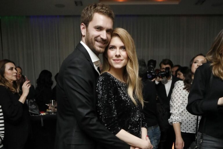 Slobodna Dalmacija – Momčilo Otašević prisluškivao Jelenu Perčin! Policija pronašla gomilu snimki, prijetio mu je zatvor. Ona ga sama spasila