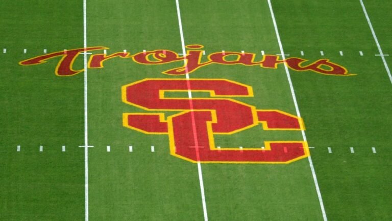 WR Ethan ‘Boobie’ Feaster, top-25 recruit in ’26, commits to USC