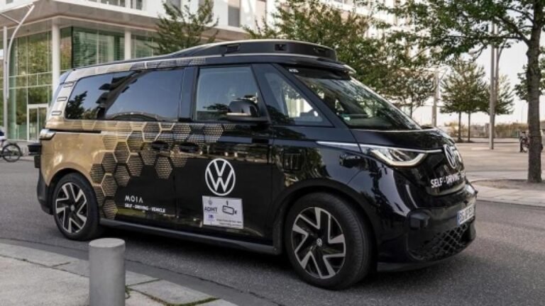 Volkswagen ID. Buzz AD a guida autonoma: come va il prototipo di Moia