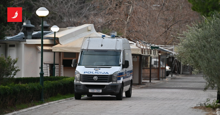 Talijan u Makarskoj sjedio u vozilu i pokazivao spolovilo. Uhićen je