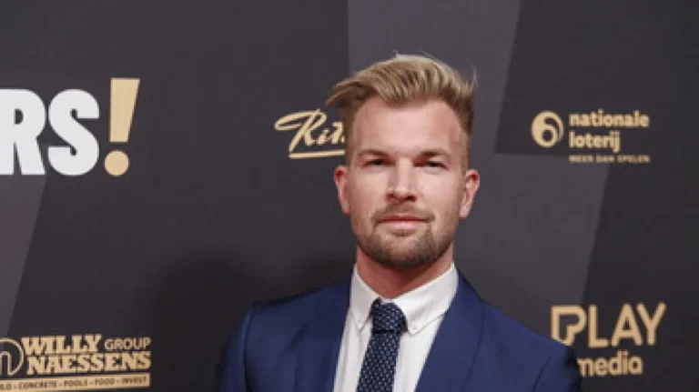 Dok Blanka slavi, Ruben Van Gucht u neobičnom golišavom kućnom izdanju