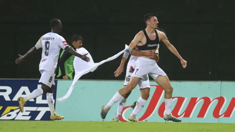 Rijeka potpisala Antu Mateja Jurića