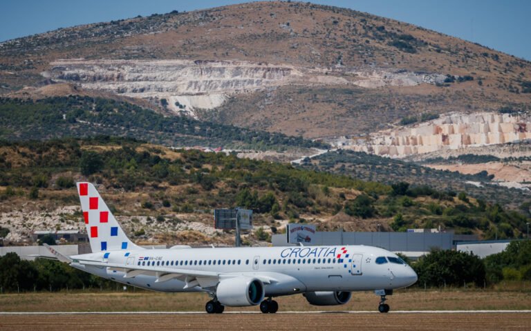 Split se ovog vikenda sprema na gužvu, kroz zračnu i trajektnu luku proći će 120.000 putnika