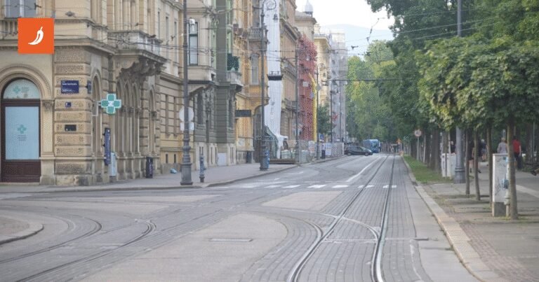 Centar Zagreba oko 20 sati bio je potpuno prazan