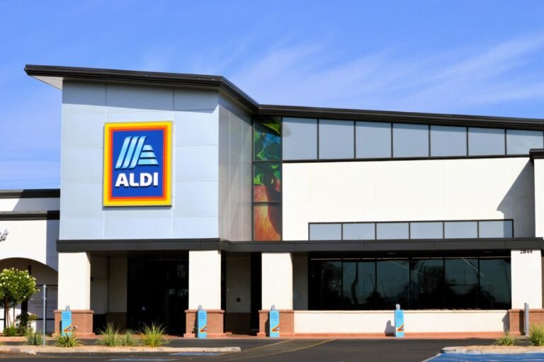 Is Aldi Open on Fourth of July?